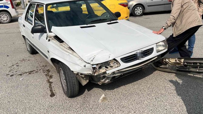 Düzce’de Zincirleme Kazada 6 Araç Birbirine Girdi