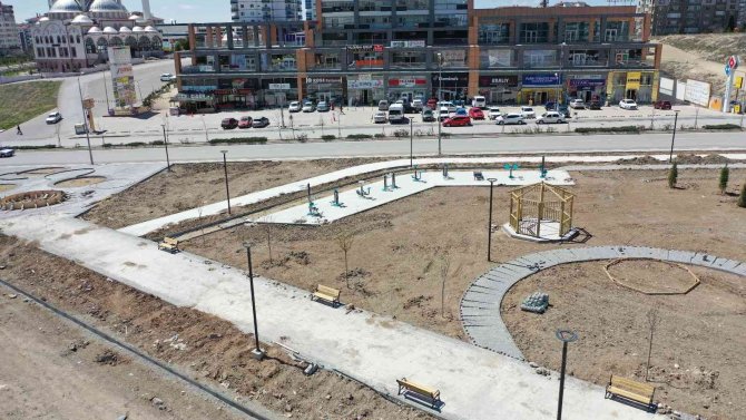 Gökay Caddesi Parkı Haziran Ayında Açılıyor