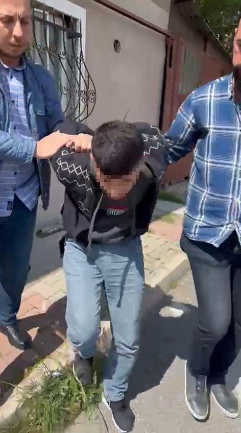 Esenler’de 19 Yaşındaki Genç Kızı Öldüren Zanlı Yakalandı