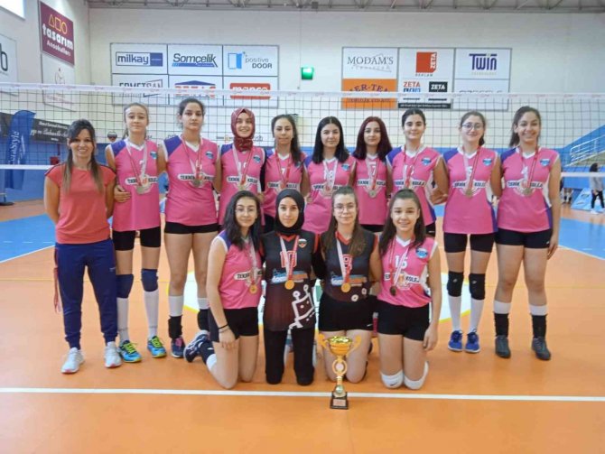 Voleybol Altyapılar Türkiye Şampiyonası’na Kayseri 7 Takım İle Katılacak