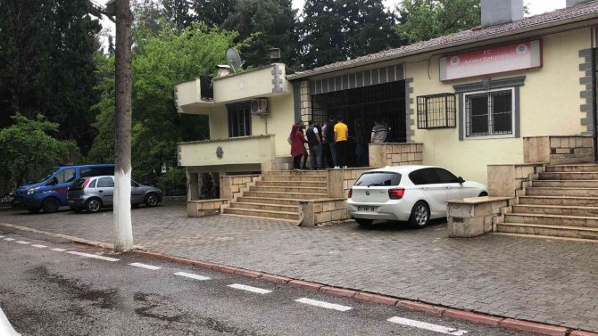 Aracında Silahlı Saldırıya Uğrayan Genç Hayatını Kaybetti