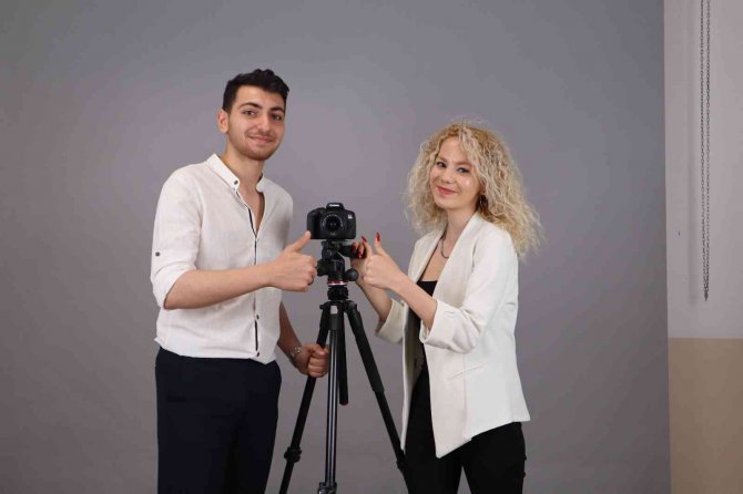 Dünyaca Ünlü Programa İ̇eü’lü Asistanlar