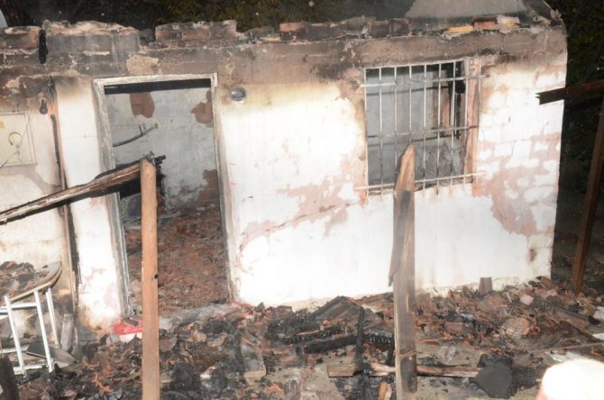 İ̇zmir’deki Yangında Anne Ve Oğlu Can Vermişti, 9 Yıl Sonra Kundaklama Olduğu Anlaşıldı