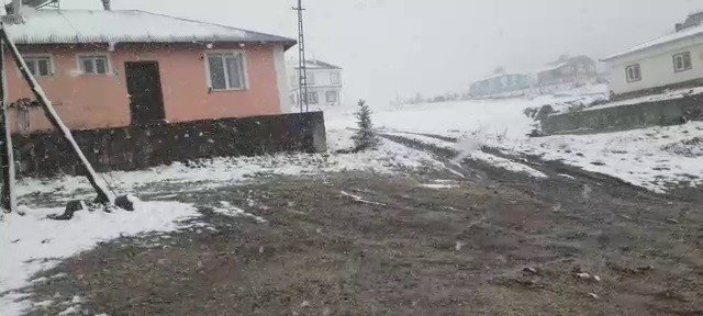 Sivas’ta Mayıs Ayında Kar Sürprizi