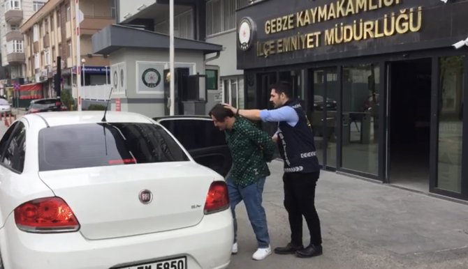 Tartıştığı Kişiyi Bıçaklayarak Yaralayan Şahıs Yakalandı
