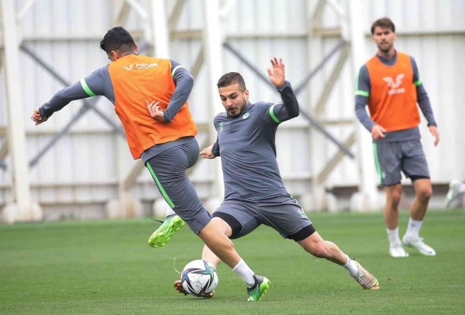 Konyaspor’da Antalyaspor Maçı Hazırlıkları Devam Ediyor