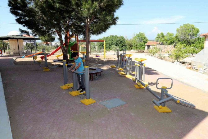 Manavgat Belediyesi’nden Perakende Ve Denizkent’e Park
