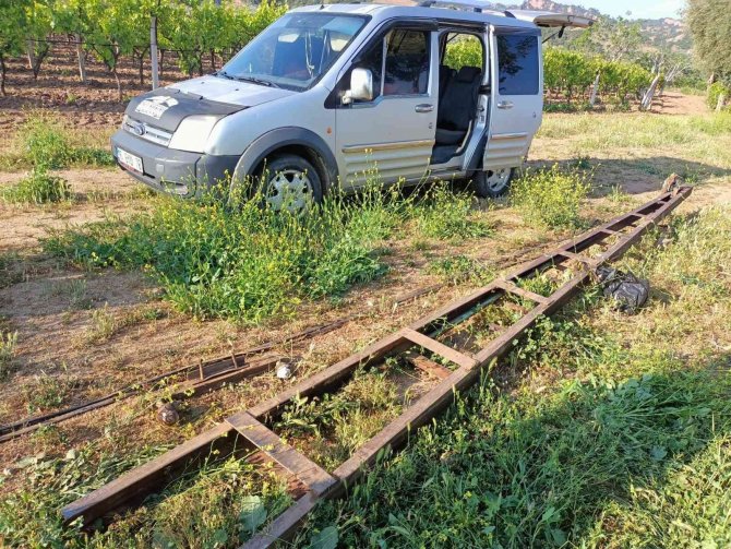 Manisa’da Üzüm Bağından Hırsızlık Yapan Şüpheliler Yakalandı