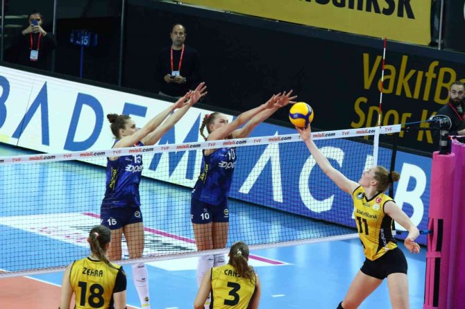 Sultanlar Ligi’nde Final Heyecanı Devam Ediyor