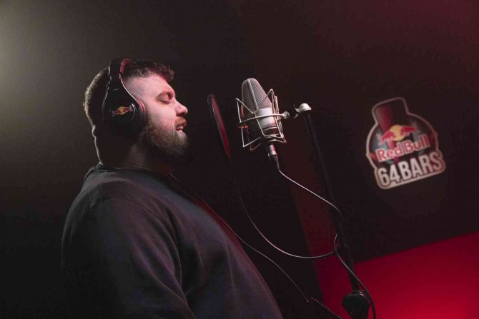 Critical Ve Da Poet, Red Bull 64 Bars Serisi’nin Yeni Konukları Oldu