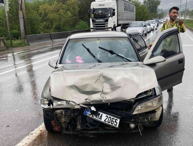 Samsun’da Trafik Kazası: 3 Yaralı