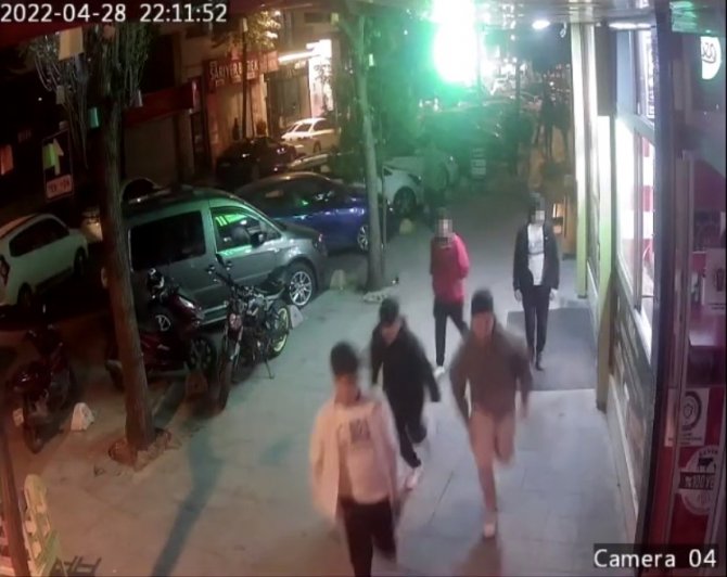 İ̇stanbul’da Çiğköftecide Dehşet Anları: Çocukları Darbedip Bodruma Kilitlediler