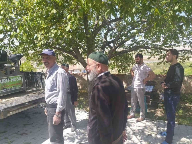 Kula Köyüne Modern İlaçlama Aracı