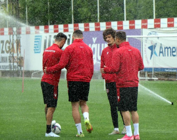 Yücel Uyar: “Görülen Play-off Işığına Göre Yürümek İstiyoruz”
