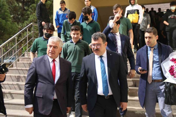 İ̇lk Yerli Ve Milli Gözlem Uydusu İ̇mece 2023’te Fırlatılacak