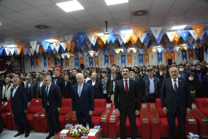 Ak Parti Genel Başkanvekili Yıldırım: "Karadeniz Dünyanın İhtiyacını 45 Yıl Boyunca Karşılayacak Enerji Stokuna Sahip"