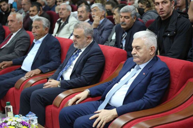 Ak Parti Genel Başkanvekili Yıldırım: "Karadeniz Dünyanın İhtiyacını 45 Yıl Boyunca Karşılayacak Enerji Stokuna Sahip"