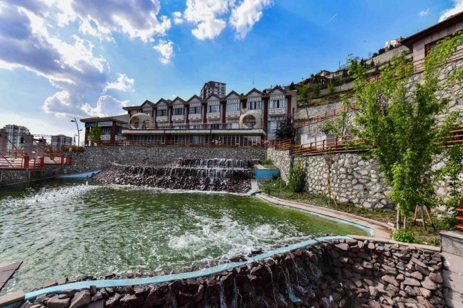 Yenilenen Saklıbahçe Hizmete Açıldı