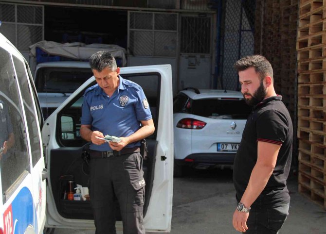 Antalya’da Genç Çiftçiden Anlamlı Davranış