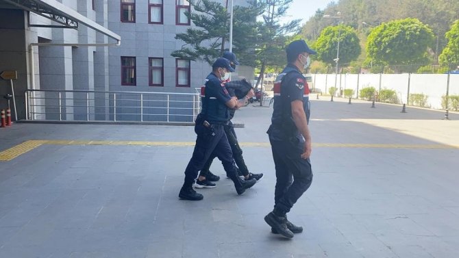 Yabancı Uyruklu Kadınlara Zorla Fuhuş Yaptıran Şahıs Tutuklandı