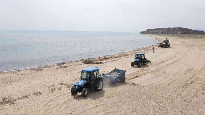 Ayvalık’ta Sahiller Turizm Sezonuna Hazırlanıyor