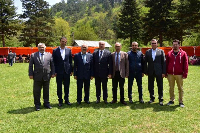 Bozüyük Aksutekke Köyü’nde Geleneksel Hıdrellez Şenliği