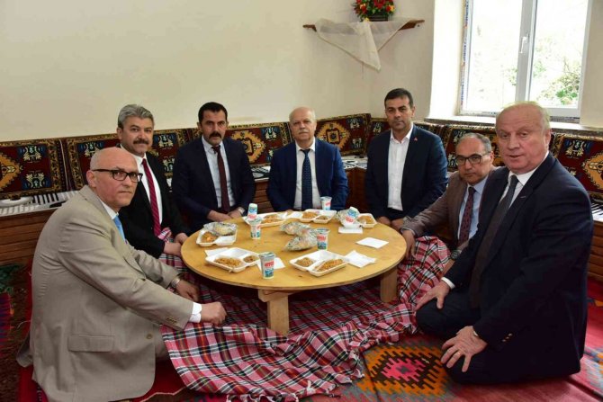 Bozüyük Aksutekke Köyü’nde Geleneksel Hıdrellez Şenliği