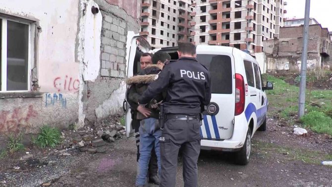 Metruk Binadaki Hırsızlık Şüphelisi Suçüstü Yakalandı