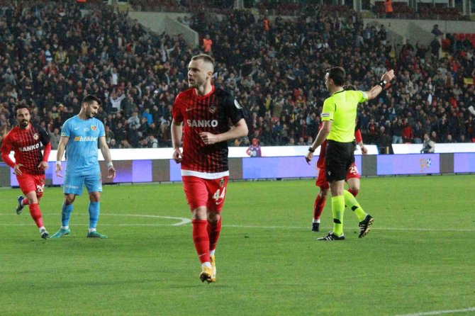 Spor Toto Süper Lig: Gaziantep Fk: 1 - Kayserispor: 1 (İ̇lk Yarı)
