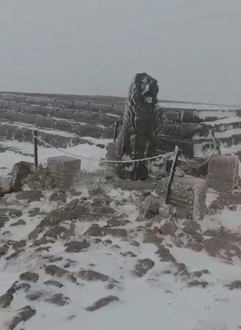 Mayıs Ayında Nemrut’ta Kar Sürprizi