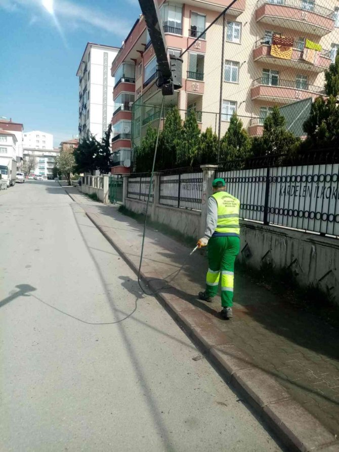 Yenimahalle Sokaklarında Temizlik Çalışması
