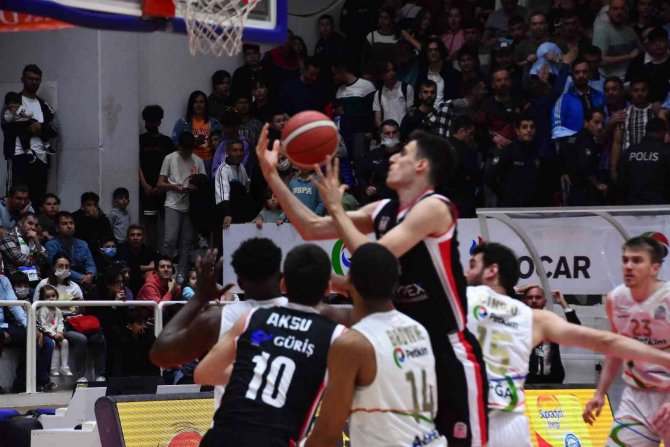 Ing Basketbol Süper Ligi: Aliağa Petkimspor: 87 - Beşiktaş Icrypex: 80