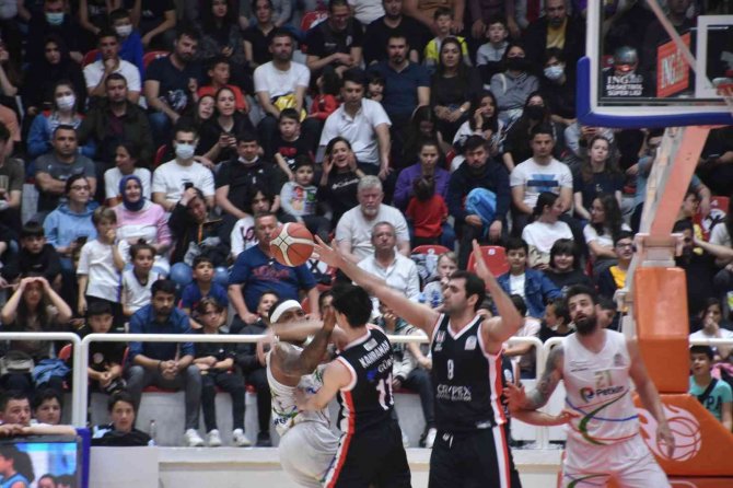 Ing Basketbol Süper Ligi: Aliağa Petkimspor: 87 - Beşiktaş Icrypex: 80
