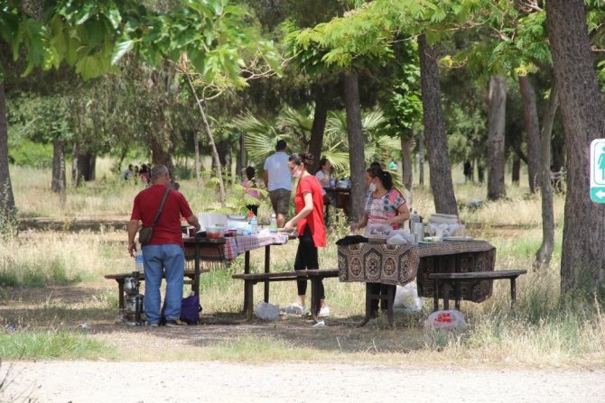 İ̇zmir’de 26 Ormanlık Alana Girişler Yasaklanıyor