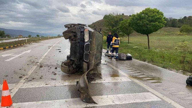 D-100’de Kontrolden Çıkan Cip Takla Attı: 1 Ölü, 2 Yaralı