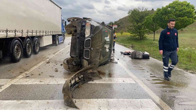 D-100’de Kontrolden Çıkan Cip Takla Attı: 1 Ölü, 2 Yaralı