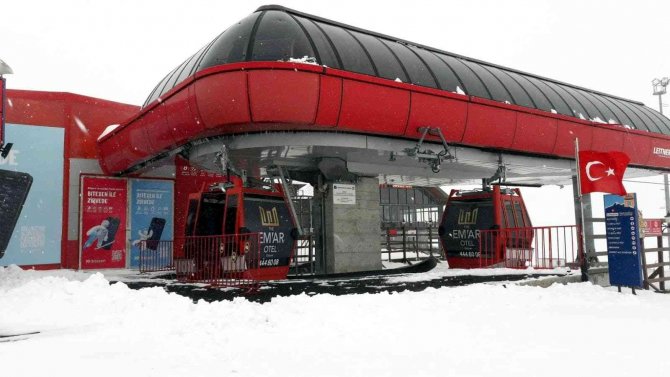 Erciyes’te Mayıs Karı Güzelliği