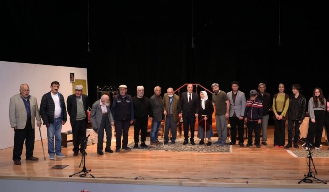 Keçiören’de Tiyatro Yaşlıların Ayağına Geldi
