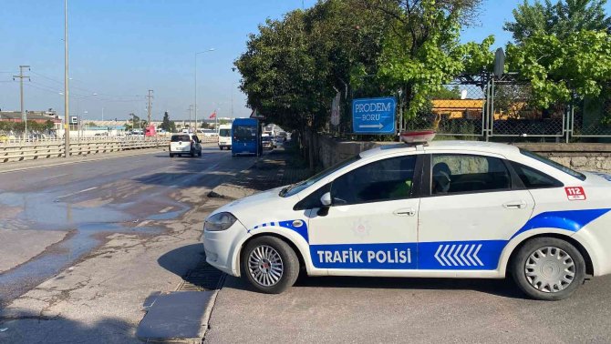 D-100 Yan Yolda İki Araç Çarpıştı: 6 Yaralı
