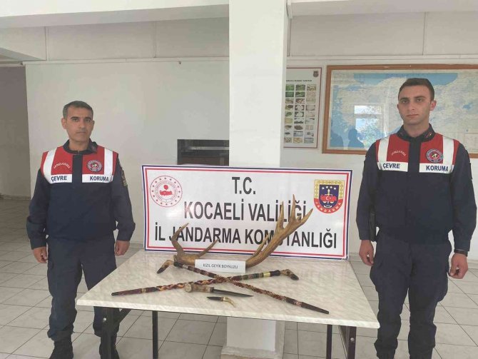 Atölyeye Çevirdiği Evinin Kilerinde Suikast Bilekliği Üreten Şahıs Yakalandı