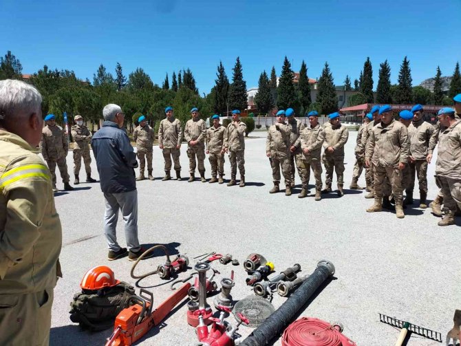Komandolara Yangın Eğitimi
