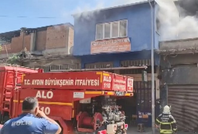 Oto Elektrikçideki Yangın Söndürüldü