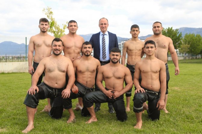 Pamukkaleli Pehlivanlar Er Meydanına Hazır