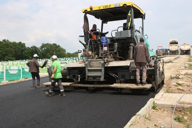 Bozulan Ve Deforme Olan Mezarlık Yolu Yenilendi