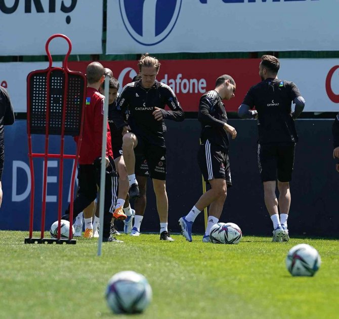 Beşiktaş’ta Derbi Hazırlıkları Sürdü