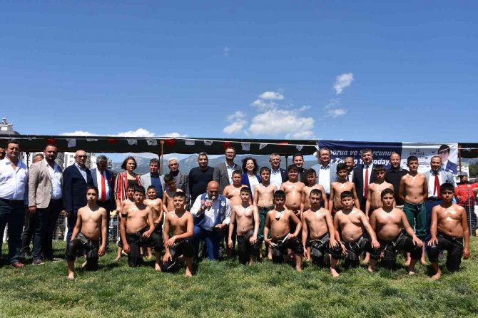 Kumluca Yağlı Pehlivan Güreşleri Başladı