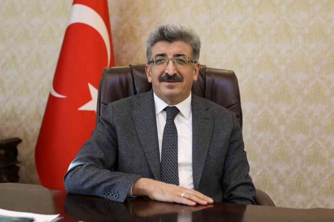 Vali Bilmez: “Türkiye’de İmar Yönetmeliğine Sahip Nadir Belediyelerden Bir Tanesi Olduk”