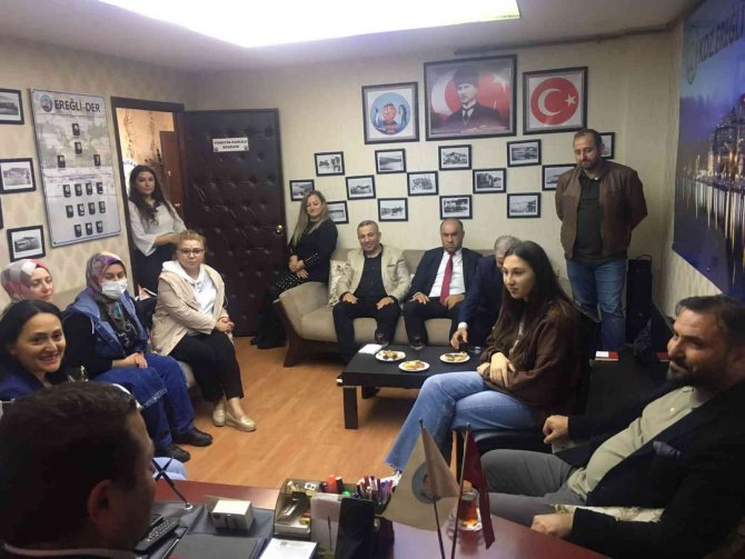 İ̇ş İnsanlarından 13 Başarılı Öğrenciye İş Garantisi