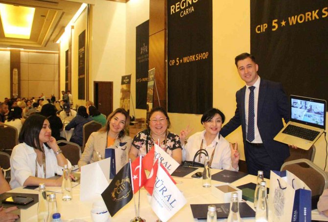 20 Ülkeden 300 Acente Temsilcisi Lüks Turizm İçin Antalya’da