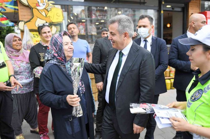 Adana’da Yayalar İçin 5 Adımda Güvenli Trafik" Sloganıyla Uygulama Gerçekleştirildi